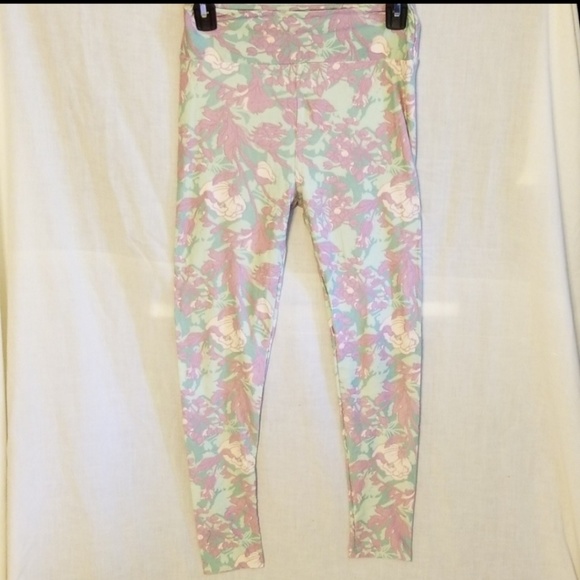 6 Pairs of Lularoe OS Leggings - Picture 6 of 8